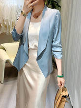 A soild silk short jacket for ladies