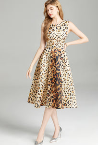 Sleeveless high-waisted  Leopard Printed big size A-line dress