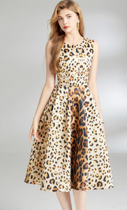 Sleeveless high-waisted  Leopard Printed big size A-line dress