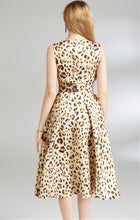 Sleeveless high-waisted  Leopard Printed big size A-line dress