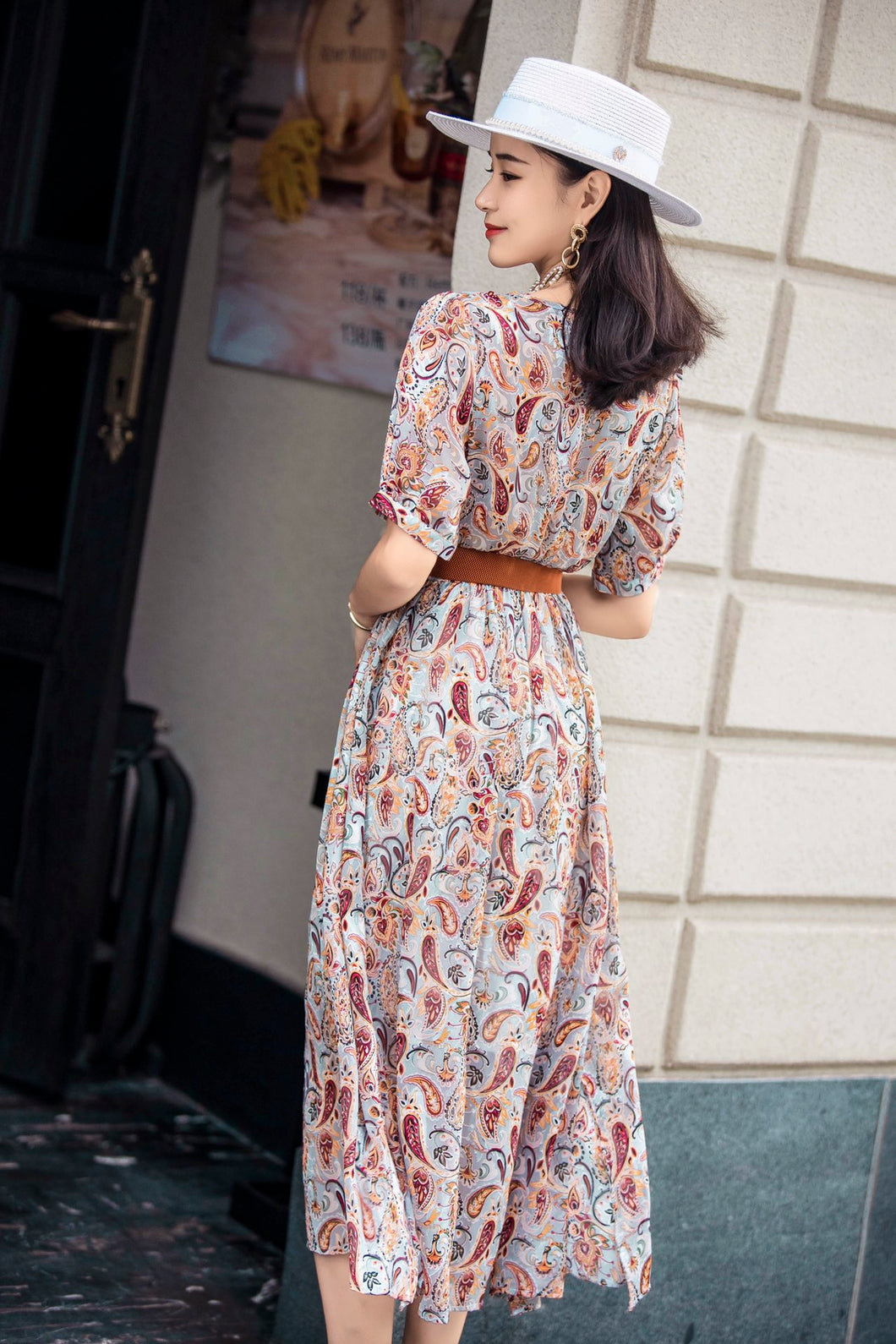 Short Sleeve V-neck Midi Dress With Belt