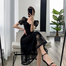 Sweetheart Neck Lace Dress