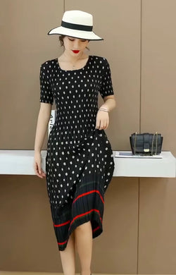 Dot Print Wrinkle Shift Dress